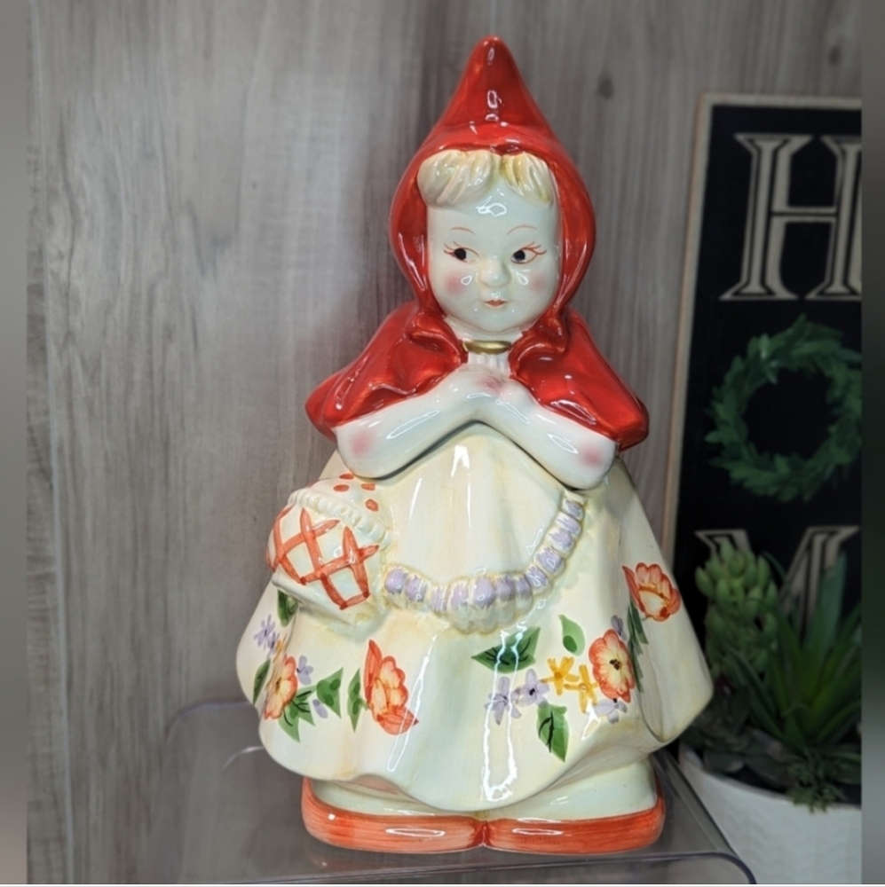 Vintage 40s Hull Pottery Red Riding Hood Cookie Jar